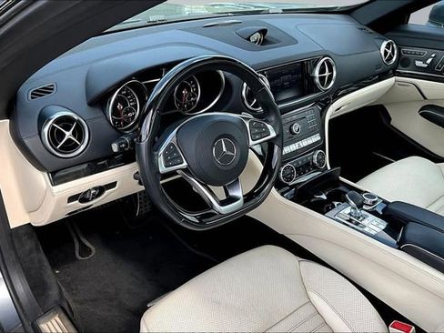 Used 2018 Mercedes-Benz SL 450 image 15