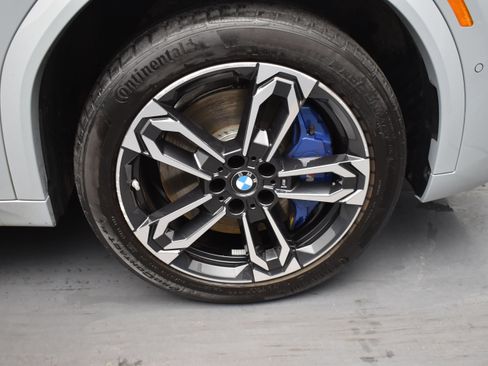 Used 2025 BMW X2 xDrive28i AWD/4WD image 16