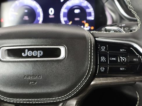 Used 2023 Jeep Grand Cherokee L Overland AWD/4WD image 13