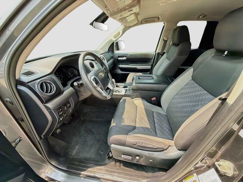 Used 2018 Toyota Tundra SR5 AWD/4WD image 22