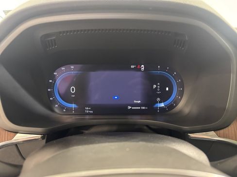 Used 2023 Volvo XC60 B5 Plus w/ Climate Package AWD/4WD image 12
