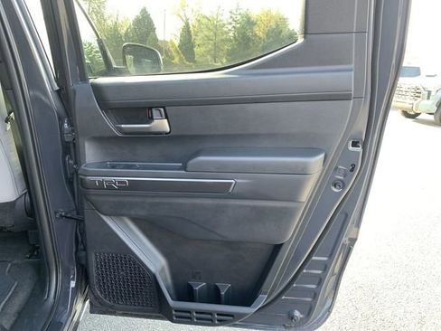 Used 2025 Toyota Tacoma TRD Off-Road image 11