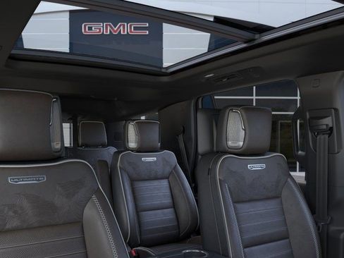 New 2026 GMC Yukon Denali Ultimate AWD/4WD image 25