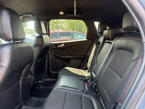 Used 2025 Ford Escape ST-Line Select w/ Tech Pack #2 AWD/4WD image 11