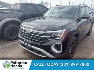 Used 2024 Volkswagen Atlas Peak Edition SE video 1