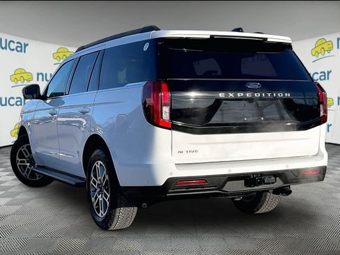 Used 2025 Ford Expedition Active image 4