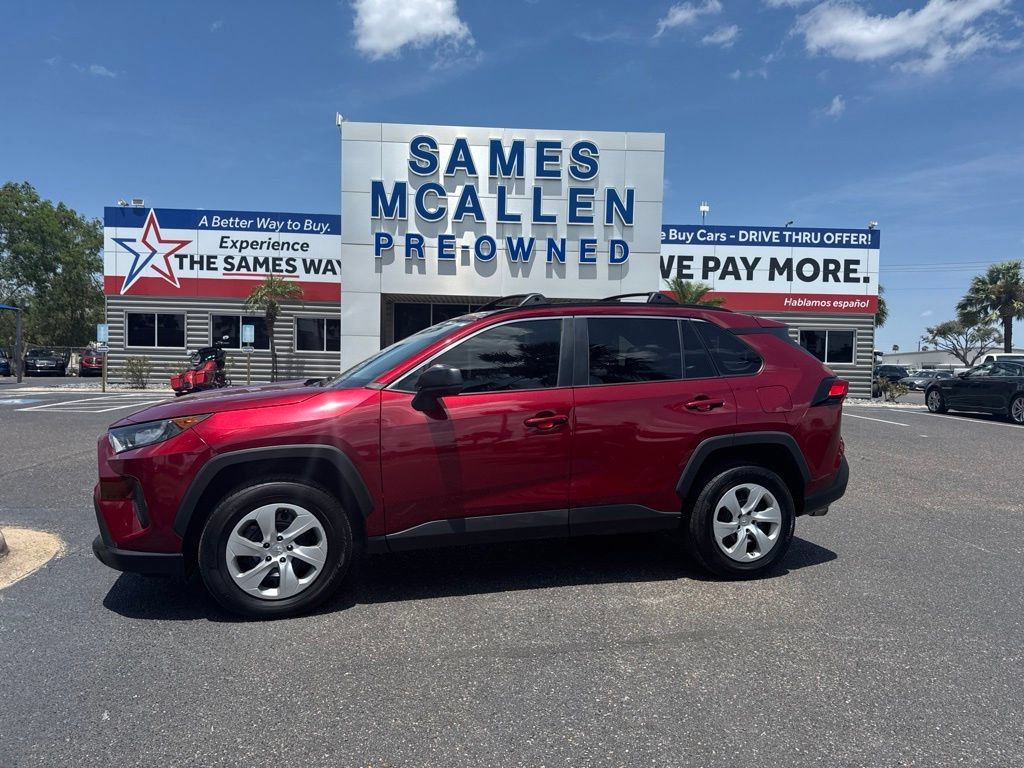 Used 2020 Toyota RAV4 LE FWD image 2