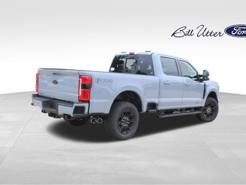 New 2026 Ford F250 Lariat w/ Black Appearance Package AWD/4WD image 3