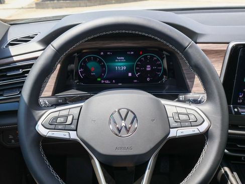 New 2026 Volkswagen Atlas SEL AWD/4WD image 24