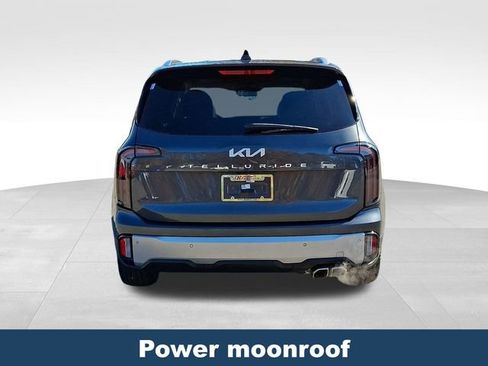 Used 2024 Kia Telluride EX w/ EX Captain's Chair Package image 6