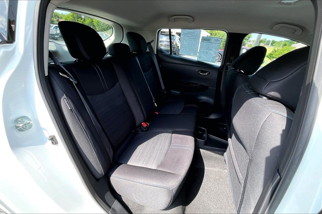 Used 2025 Nissan Leaf S FWD image 27