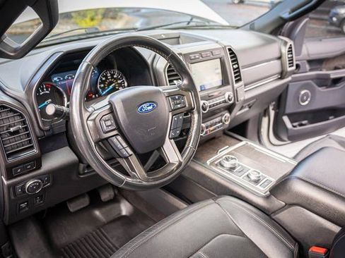 Used 2020 Ford Expedition Limited image 14