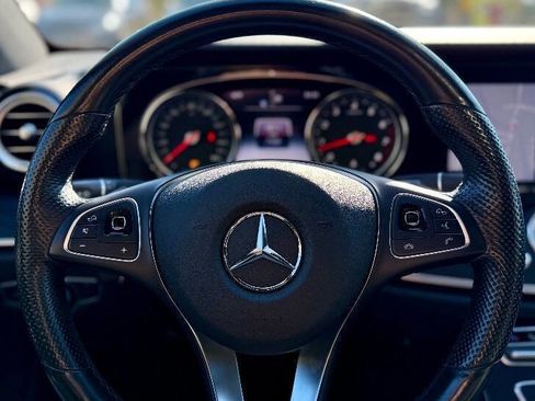 Used 2017 Mercedes-Benz E 300 E 300 4dr Sedan image 19
