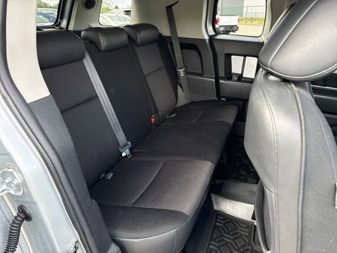 Used 2007 Toyota FJ Cruiser 4WD image 13