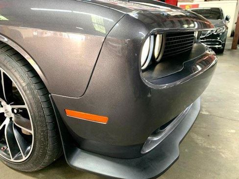 Used 2018 Dodge Challenger R/T Scat Pack w/ Leather Interior Group RWD image 58