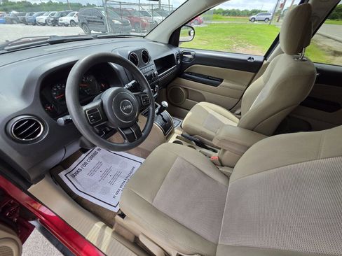 Used 2012 Jeep Compass Sport AWD/4WD image 3