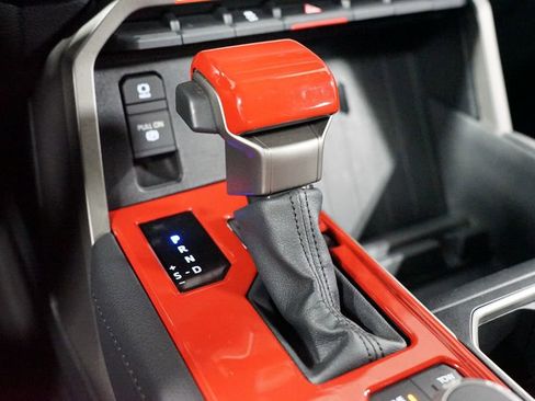 Used 2025 Toyota Tundra Limited image 22