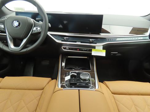 Used 2026 BMW X5 xDrive40i w/ Premium Package image 15