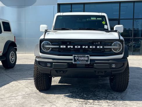New 2026 Ford Bronco Outer Banks w/ Sasquatch Package AWD/4WD image 10
