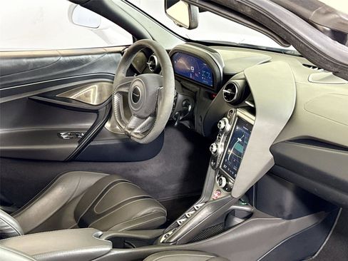 Used 2018 McLaren 720S Performance image 24