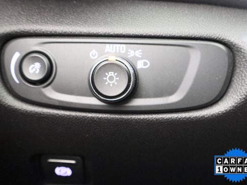 Used 2025 Chevrolet Blazer LT FWD image 33
