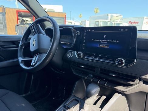 Used 2023 Chevrolet Colorado W/T RWD image 16