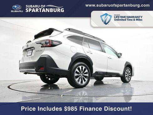 Used 2023 Subaru Outback Limited image 32