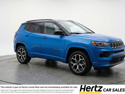 Used 2025 Jeep Compass Limited AWD/4WD image 1
