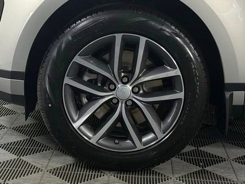 New 2026 Land Rover Range Rover Evoque S image 11