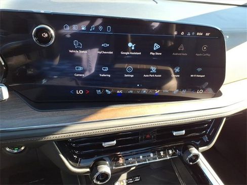 New 2026 Chevrolet Suburban High Country image 13