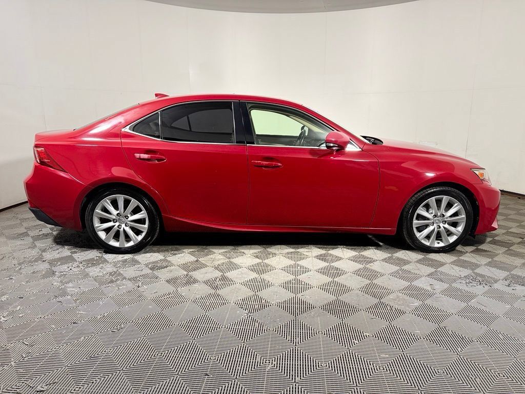 Used 2016 Lexus IS 200t RWD image 9
