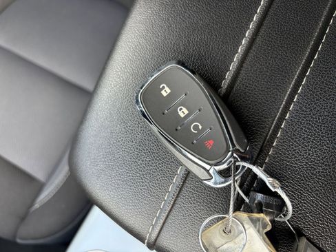Used 2025 Chevrolet Blazer LT FWD image 22