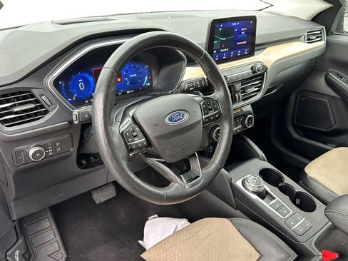 Used 2022 Ford Escape Titanium w/ Titanium Elite Package image 13