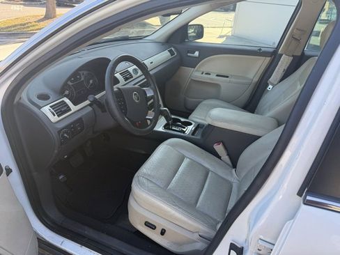 Used 2009 Mercury Sable Premier image 5
