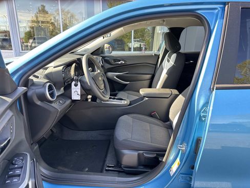 New 2026 Chevrolet Trax LS w/ Driver Confidence Package FWD image 17