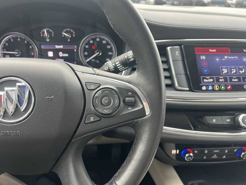 Used 2020 Buick Enclave Essence w/ Sound and Sites Package image 13