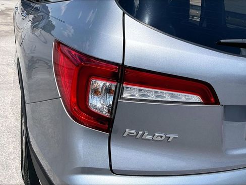 Certified 2022 Honda Pilot Elite image 23