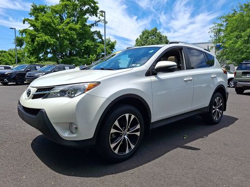 Used 2015 Toyota RAV4 Limited w/ Technology Package AWD/4WD image 3