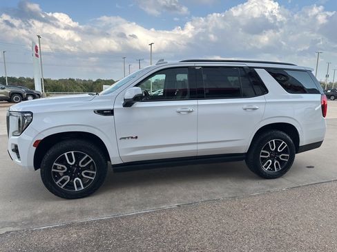 Used 2021 GMC Yukon AT4 w/ AT4 Premium Plus Package image 4