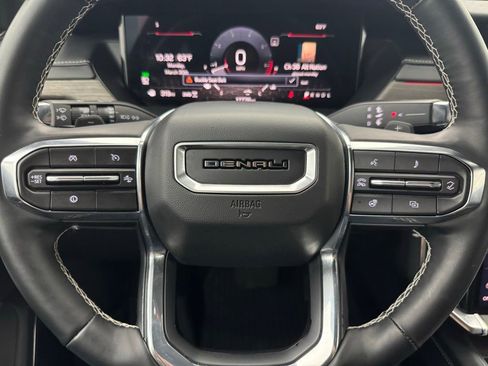 Used 2025 GMC Acadia Denali w/ LPO, Floor Liner Package AWD/4WD image 23