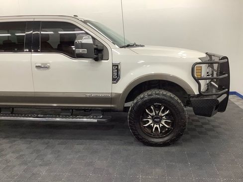 Used 2018 Ford F250 King Ranch w/ Chrome Package image 25