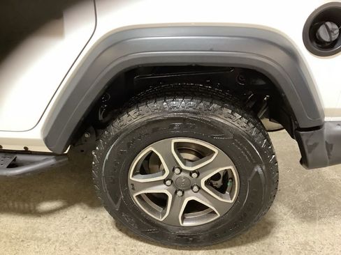 Used 2018 Jeep Wrangler Unlimited Sport S image 12