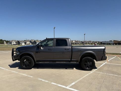 Used 2018 RAM 2500 Lone Star w/ Sport Appearance Group AWD/4WD image 2