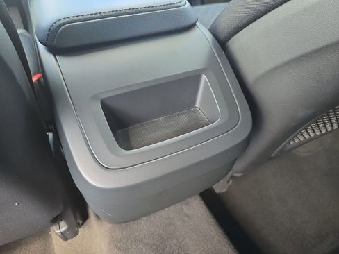 Certified 2023 Volvo XC60 B5 Core image 19