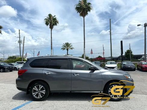 Used 2019 Nissan Pathfinder S FWD image 5
