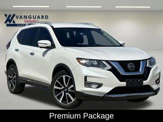 Used 2020 Nissan Rogue SL video 2