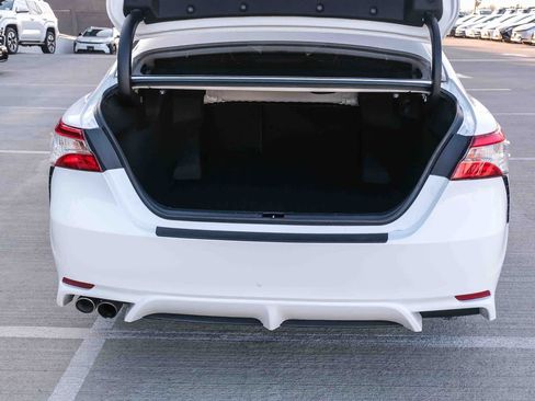 Certified 2020 Toyota Camry SE FWD image 28