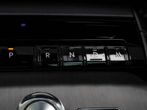 Used 2025 Lincoln Navigator Reserve image 23