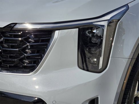 New 2026 Kia Sorento S image 6