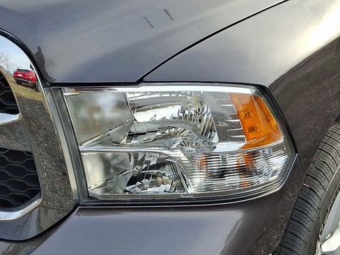 Used 2024 RAM 1500 Classic SLT image 8